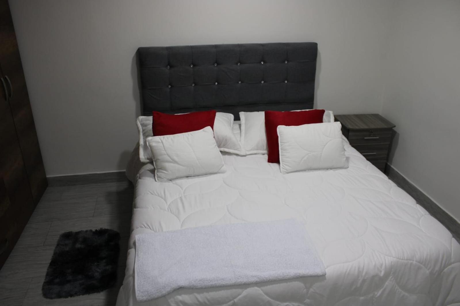 Cerca Al Aeropuerto Appartement *